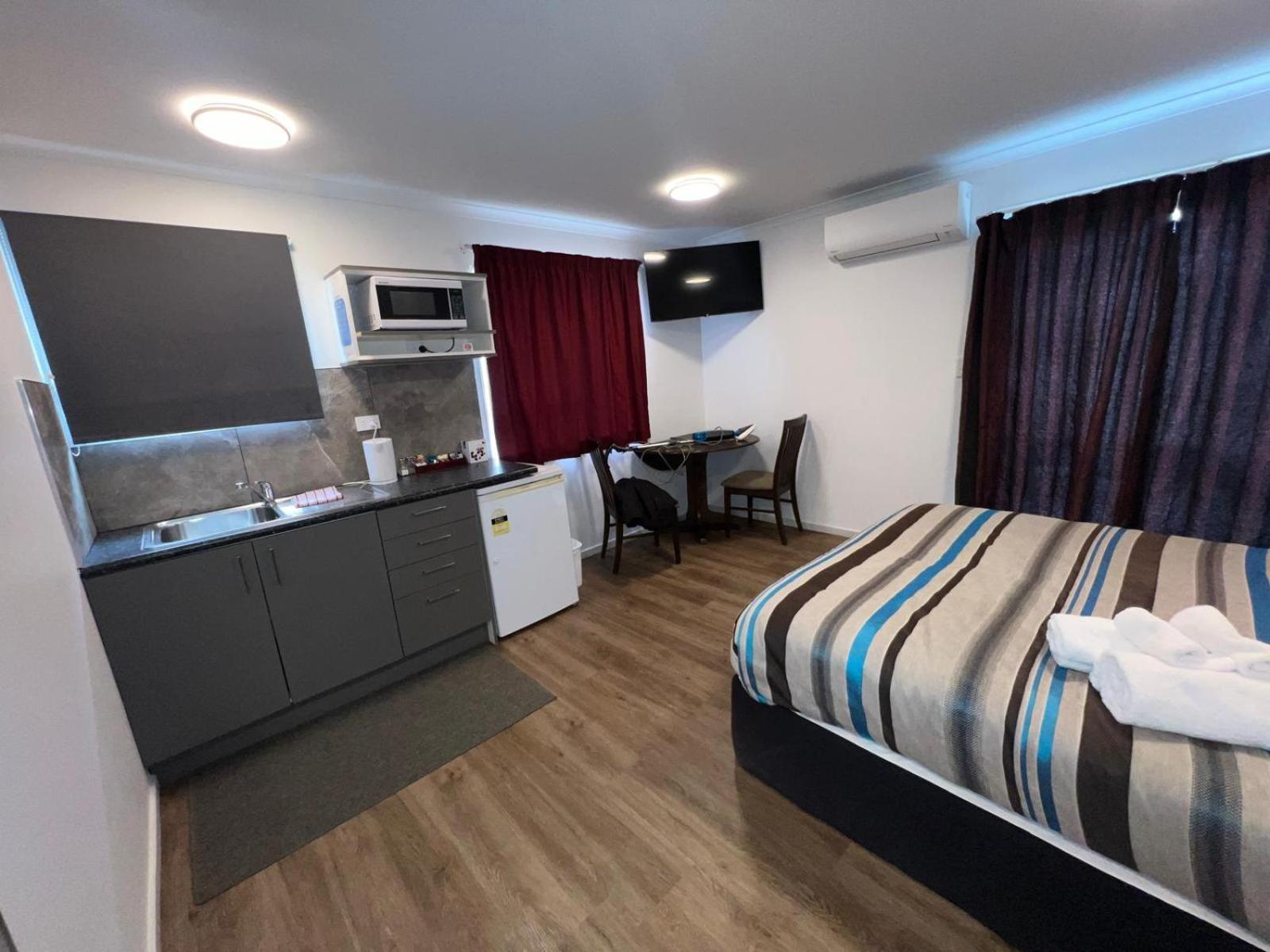 Academy Lodge Motel Ashburton Ngoại thất bức ảnh