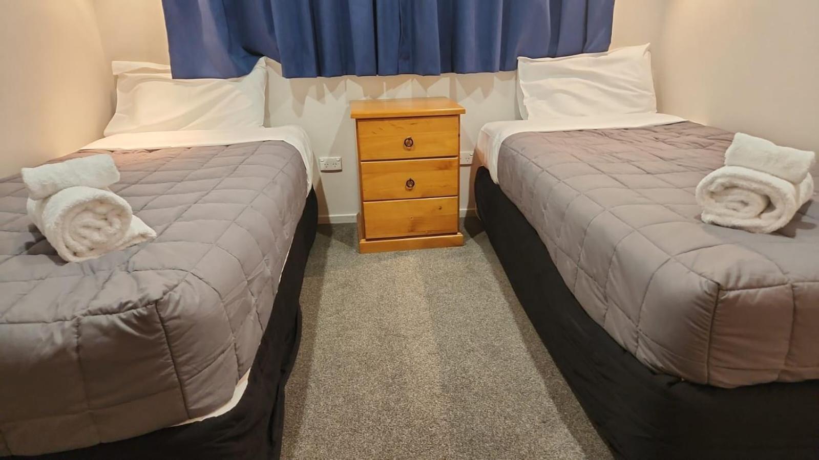 Academy Lodge Motel Ashburton Ngoại thất bức ảnh