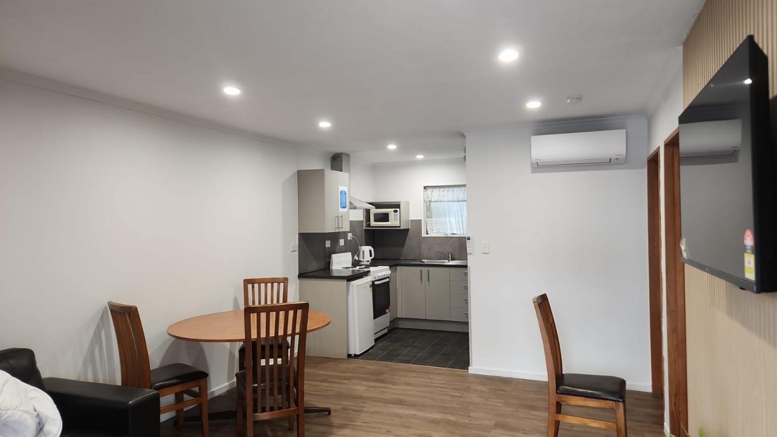 Academy Lodge Motel Ashburton Ngoại thất bức ảnh